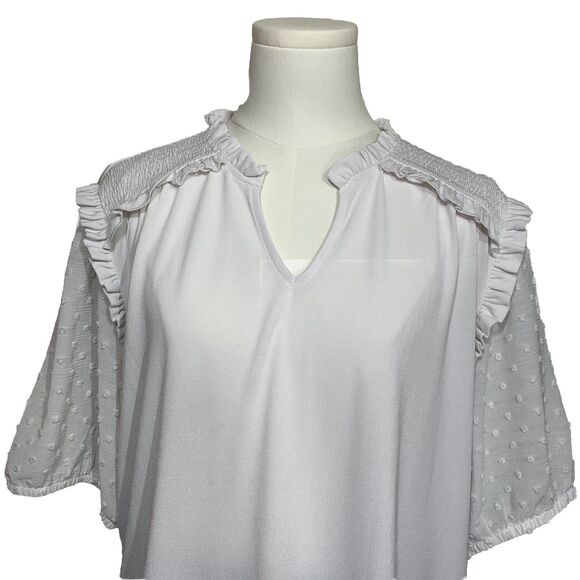 CeCe Women’s White Ruffle Sleeve Blouse Size XL Textured Dot Sleeves, Keyhole Ne - Picture 2 of 6